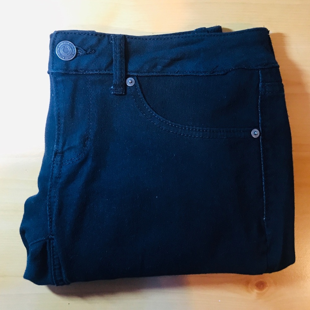 NWOT Black SO Jeggings